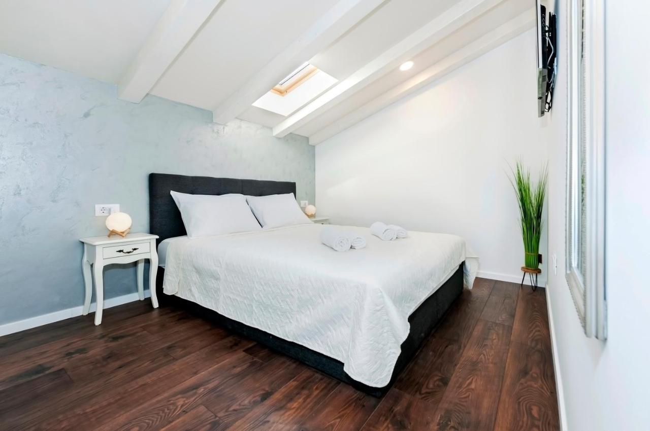 Deluxe Apartments A&A - 2 Rovinj Exterior foto