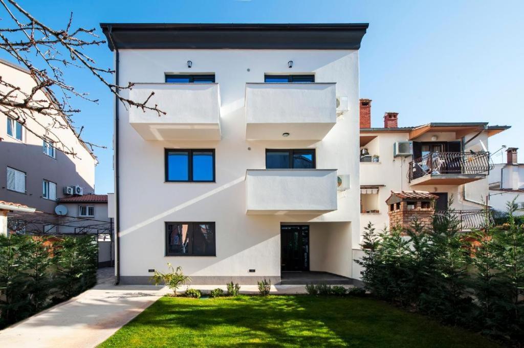 Deluxe Apartments A&A - 2 Rovinj Exterior foto